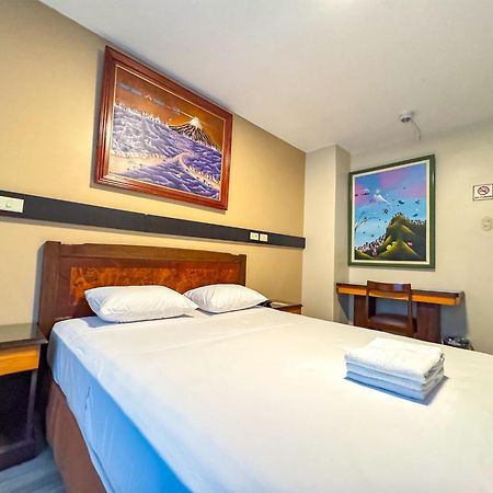 Gh Alexander Hotel กวายากิล ภายนอก รูปภาพ