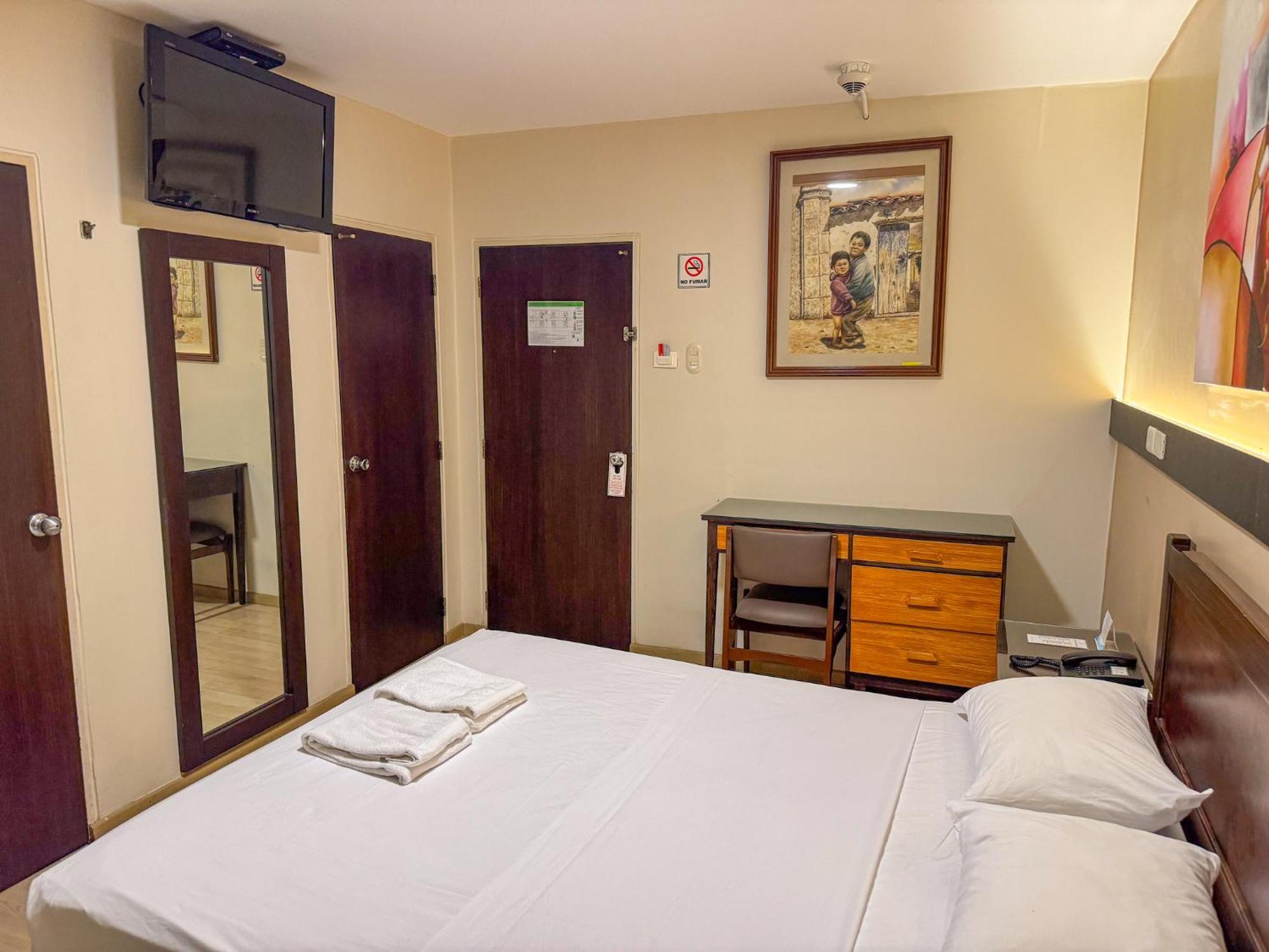 Gh Alexander Hotel กวายากิล ภายนอก รูปภาพ