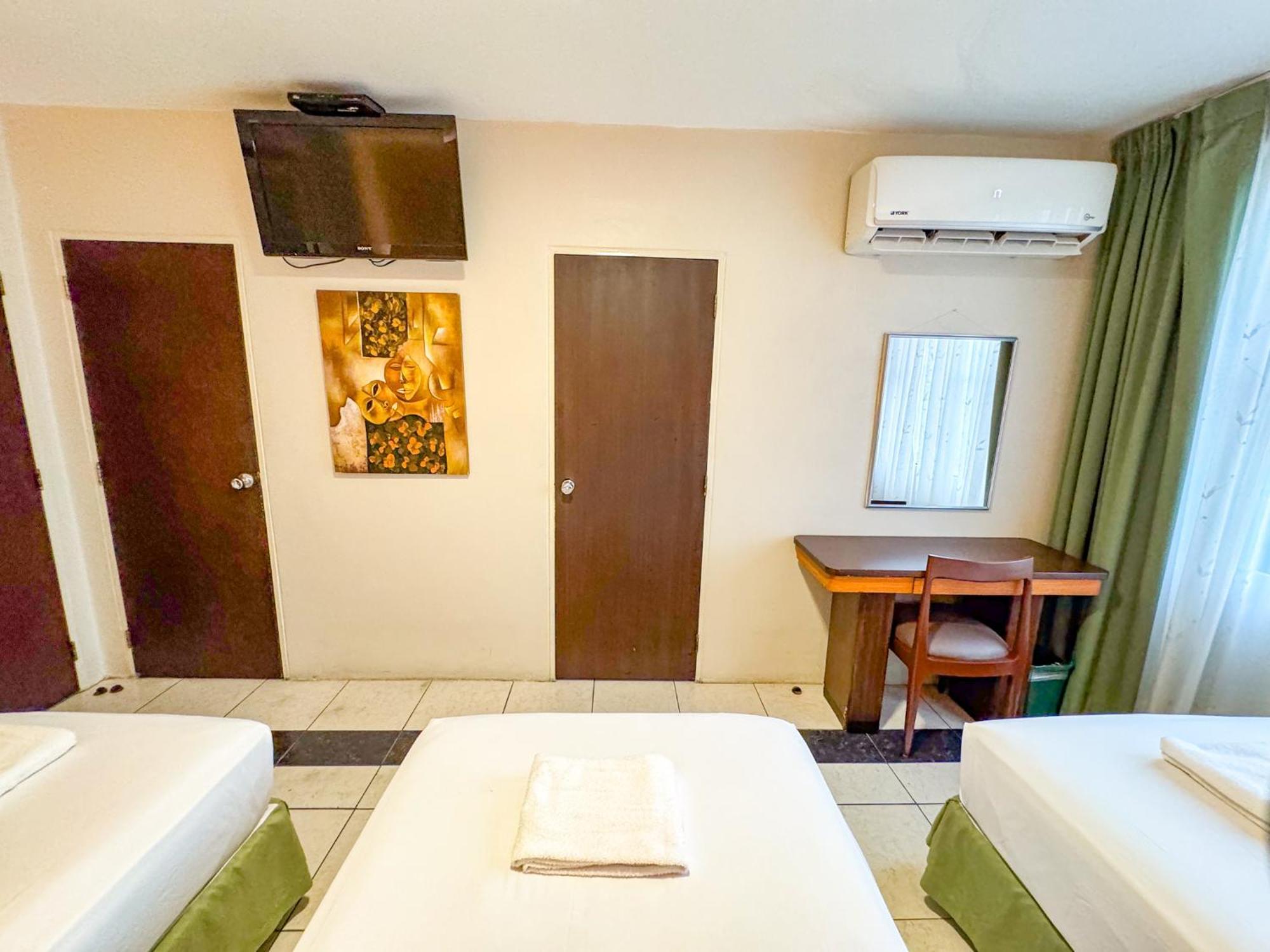 Gh Alexander Hotel กวายากิล ภายนอก รูปภาพ