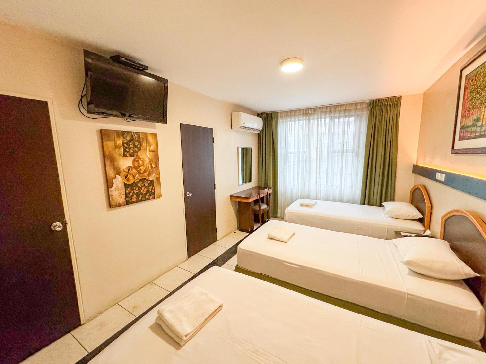 Gh Alexander Hotel กวายากิล ภายนอก รูปภาพ